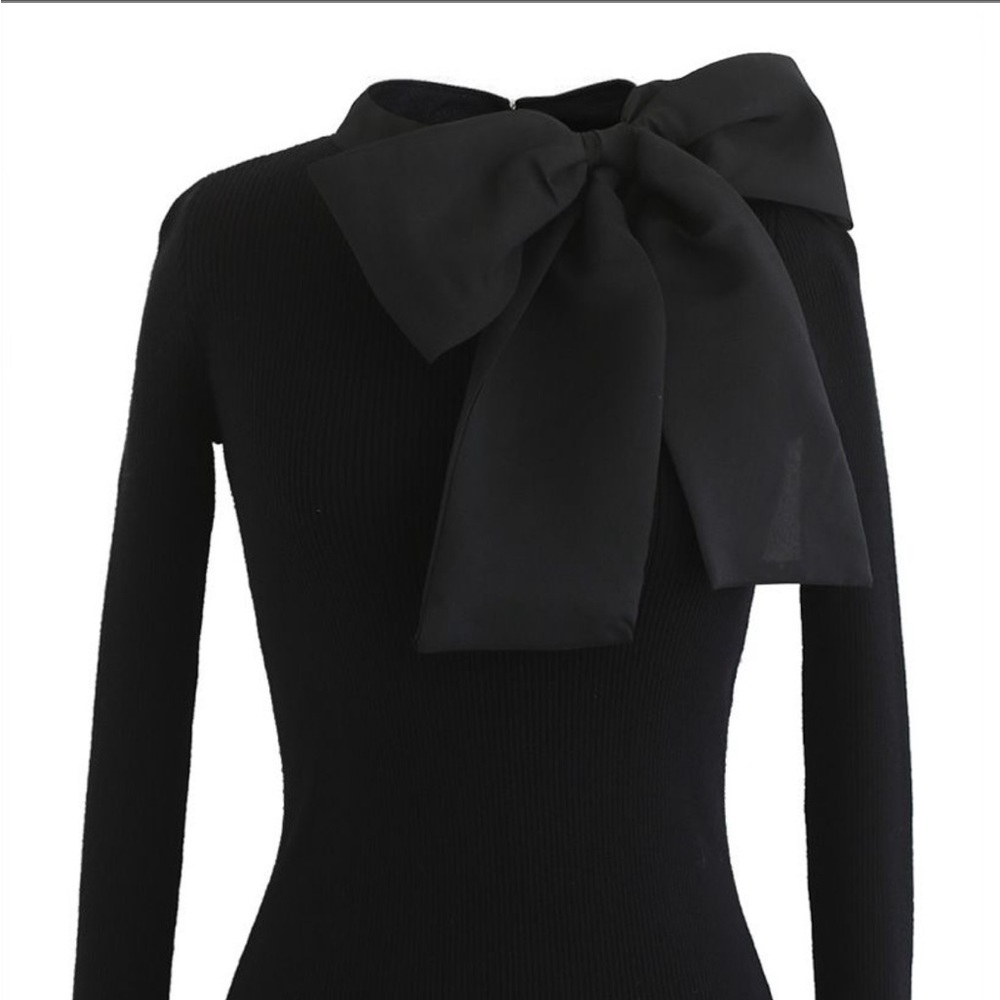 Chicwish Bow Sweater- Small
